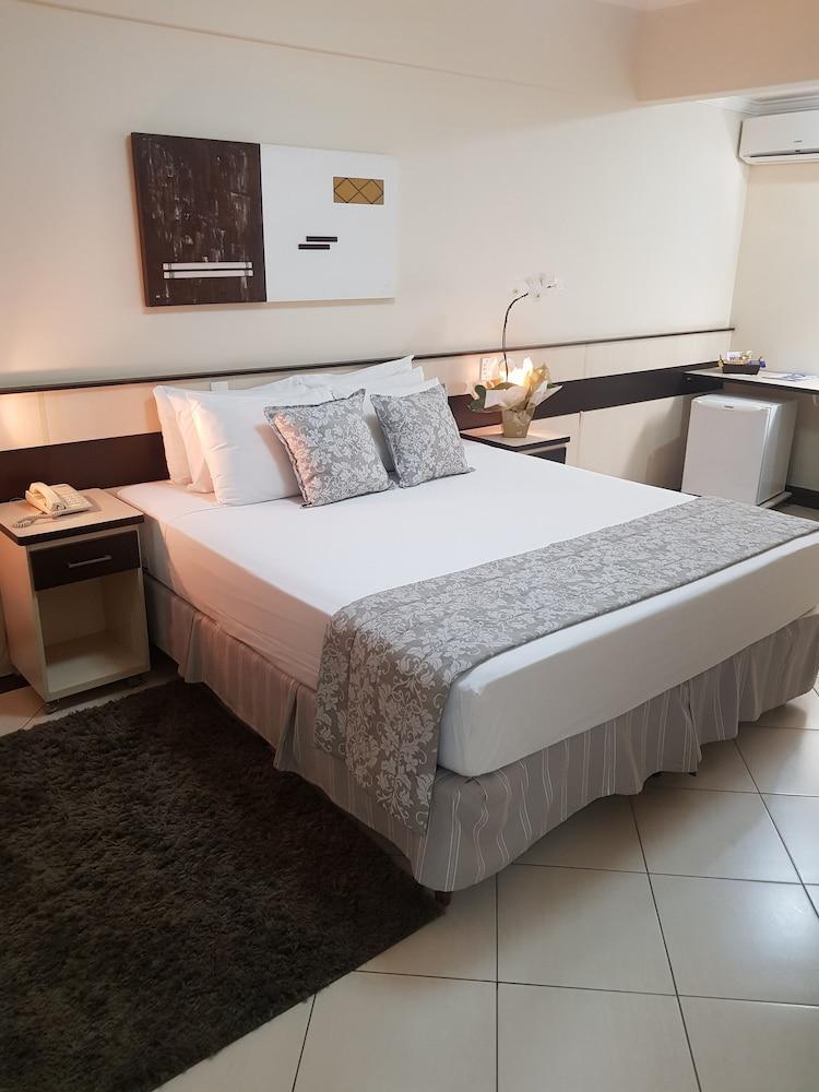 Hotel Cristal Rio Claro 外观 照片
